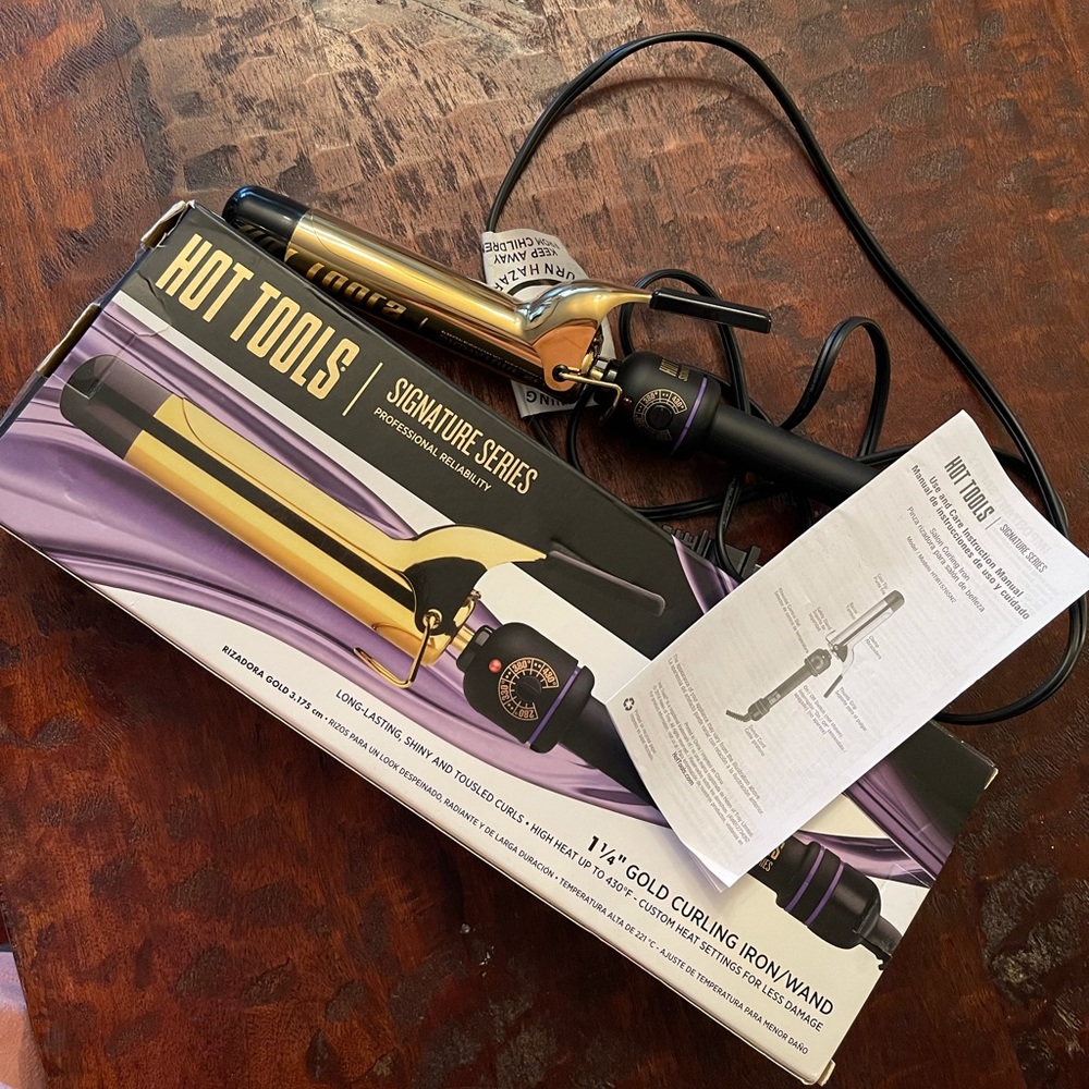 Hot Tools 1 1/4” Gold Curling Iron